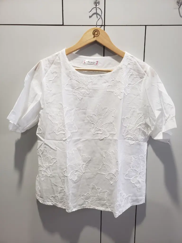 Snow Blossom Premium Soft Linen Top