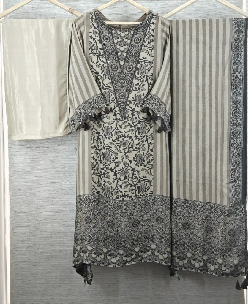 Grey & Black Muslin Crepe Printed 3-Piece Kurta Set