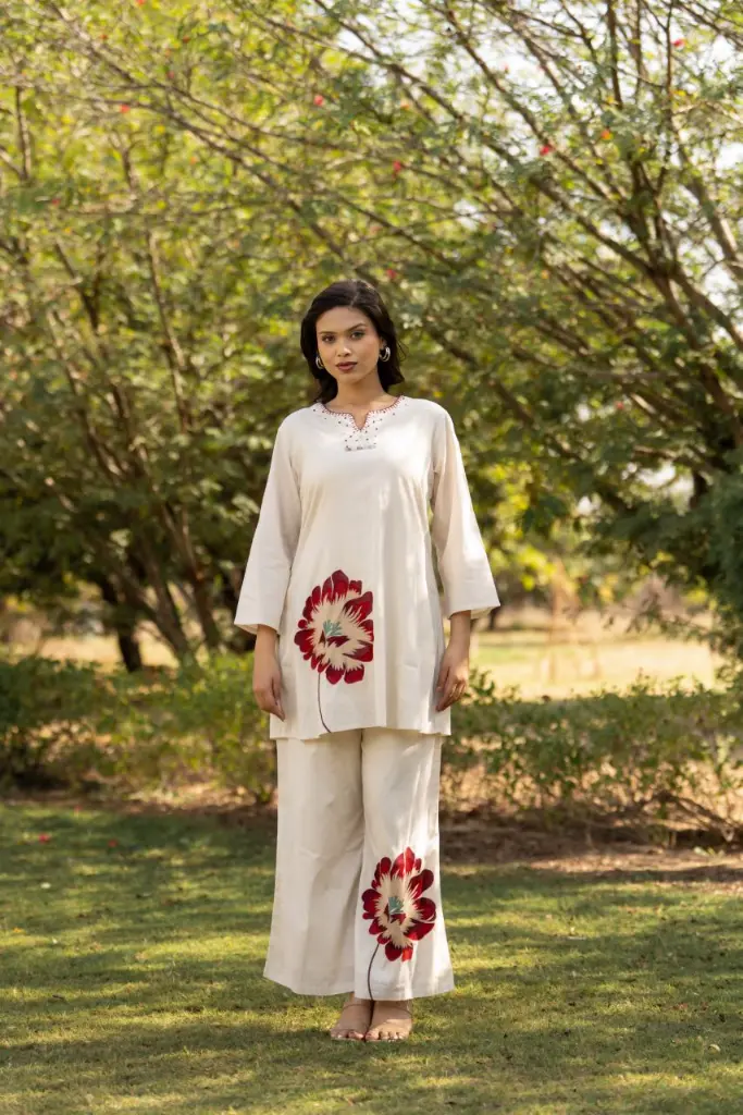 Off-White Floral Applique Pure Mull Cotton Co-Ord Set