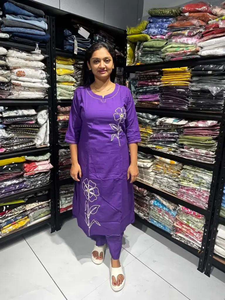 Violet Grace Mirror Embroidered Set