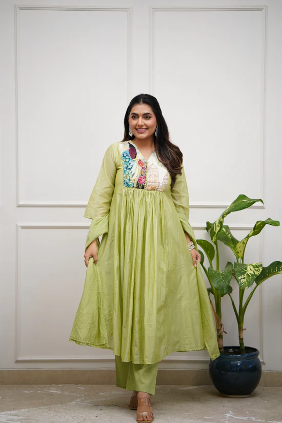 Sitara Heritage Bloom Mul Chanderi 3Pcs Suit