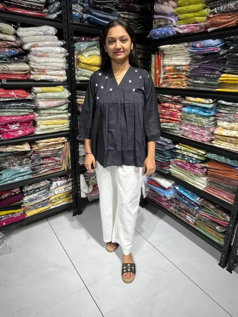 Black Radiance Pleated Cotton Embroidery Top