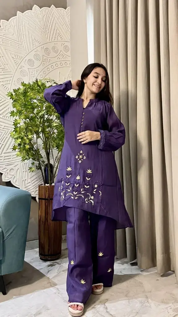 Nysa Elegant Purple Mull Chanderi Hand-Embroidered Co-Ord