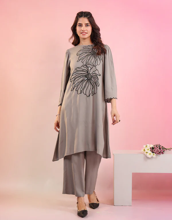SAUMYA GREY FLORAL EMBROIDERED KURTA SET