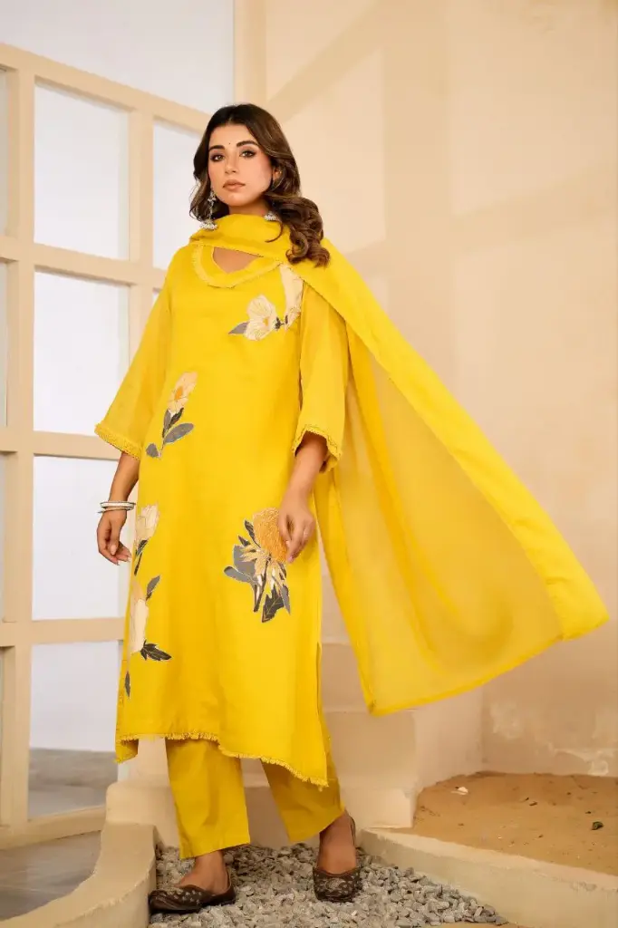 Meher Floral Appliqué Cotton 3-Piece Set