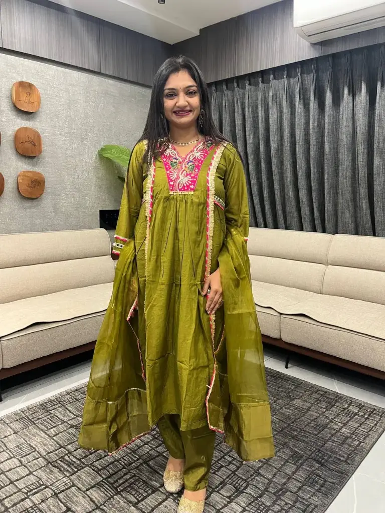 Emerald Handwork Simmar Cotton Kurta Set