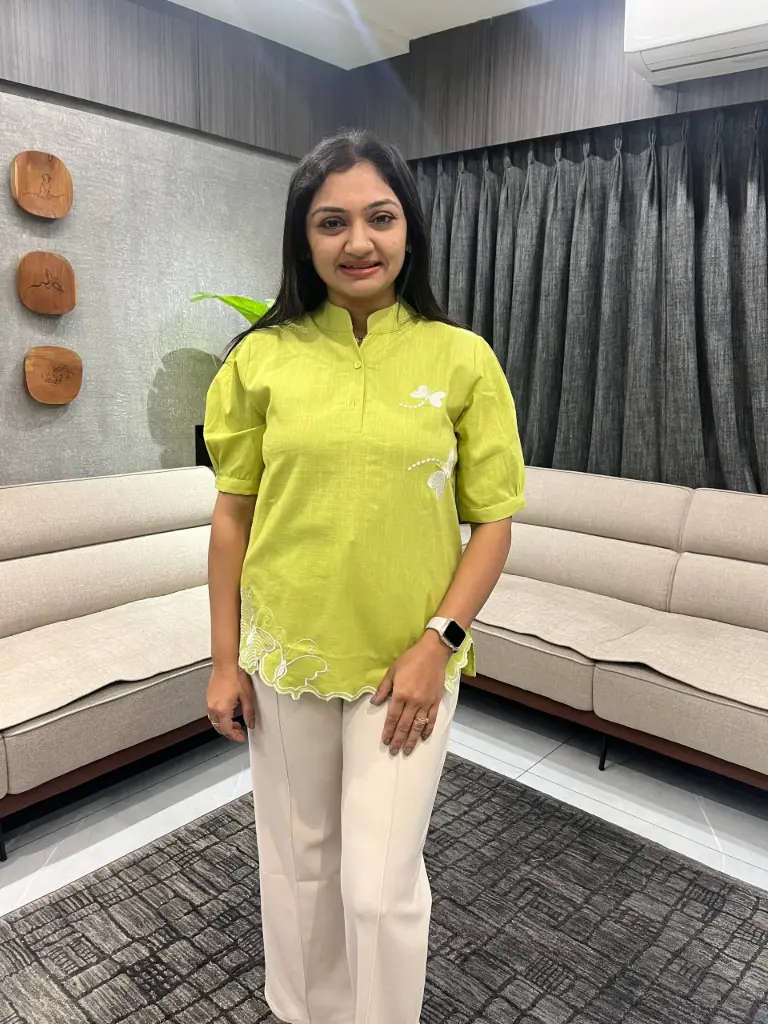 Lime Blossom Linen Top