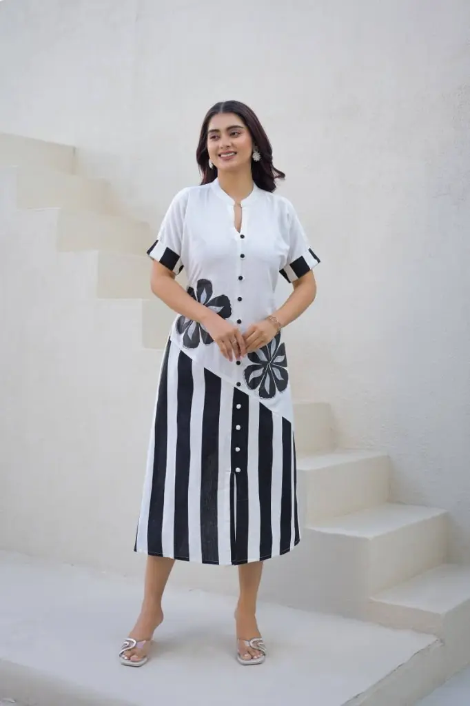 Monochrome Bloom Flex Cotton Dress