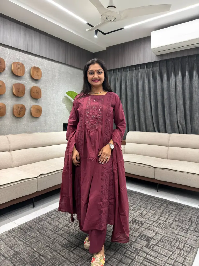 Wine Radiance Tone-on-Tone Cotton Set