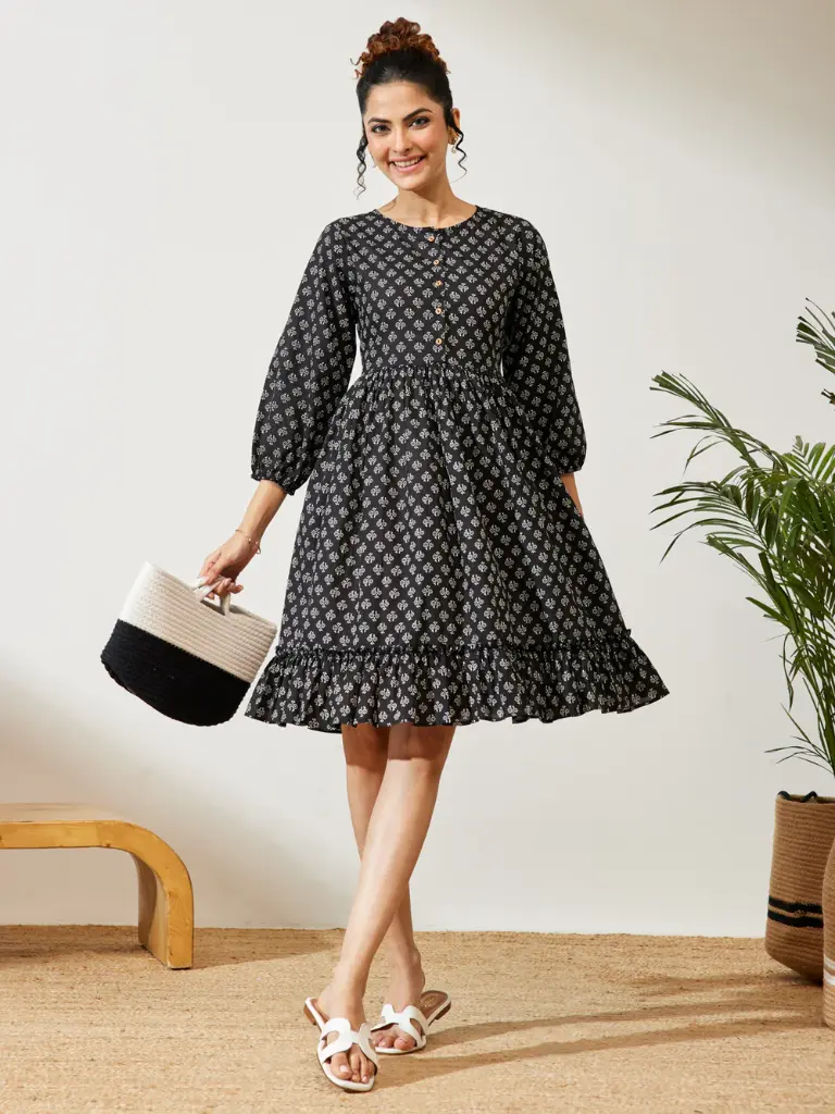 Black Pure Cotton Floral Printed A-line Dress