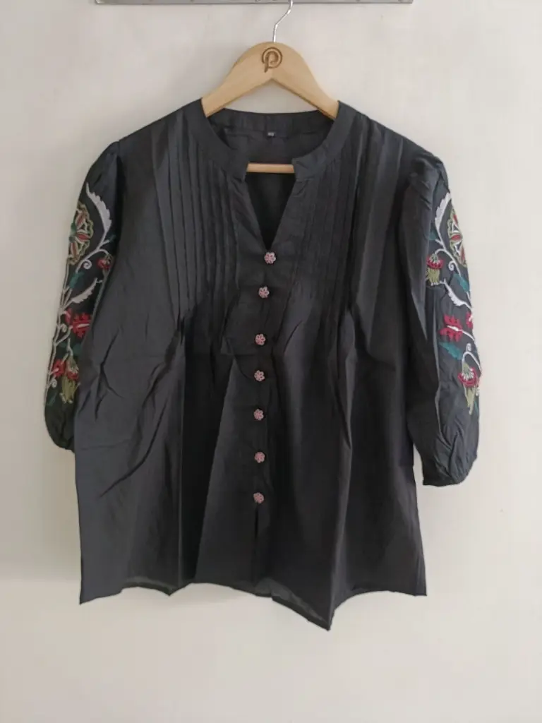 Midnight Bloom Pleated Cotton Top