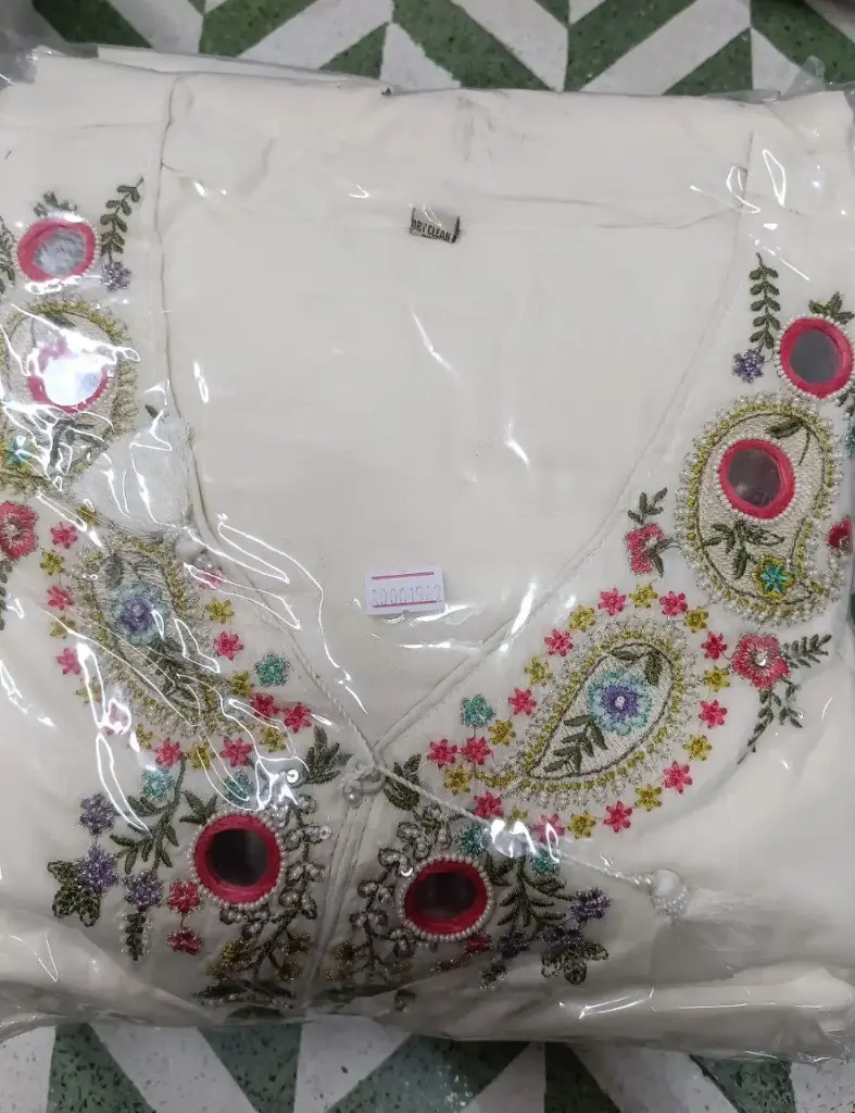 Ivory white Embroidered Mull Cotton Suit Set