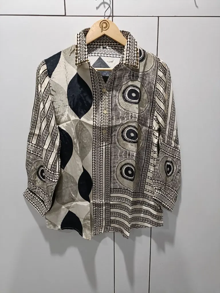 Monochrome Art Crepe Top