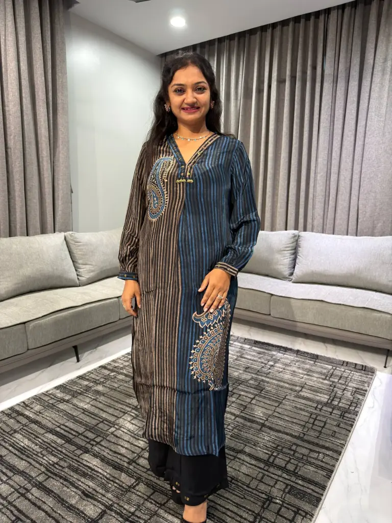 Midnight Paisley Muslin Kurta Set