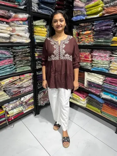 Inaya Coffee Bloom Top