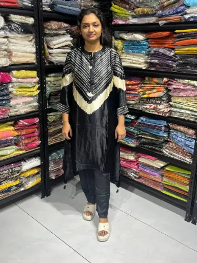 Black Gaji Silk Laheriya Print Co-ord Set with Fish Cut Kurta, Tassels & Necklace