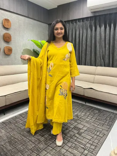 Meher Floral Appliqué Cotton 3-Piece Set