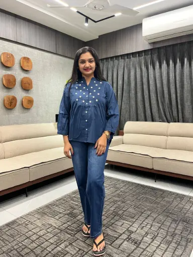 Navy Bloom Cotton Top