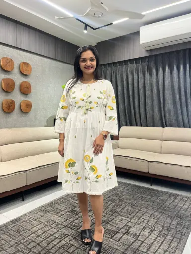 Floral Embroidered Mull Mull Cotton Tunic