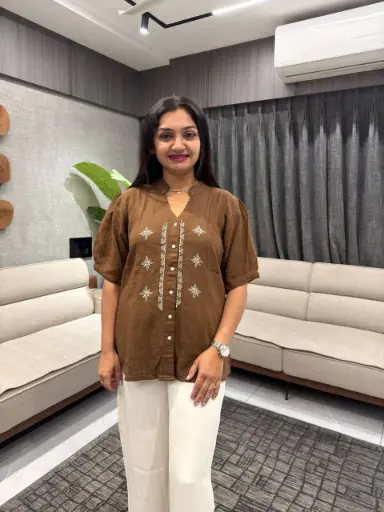 Cocoa Star Embroidered Linen Top