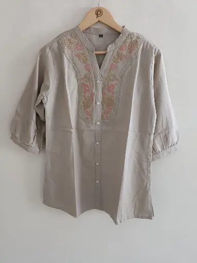 Sand Bloom Embroidered Cotton Top