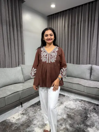 Cocoa Grace Embroidered Mull Top