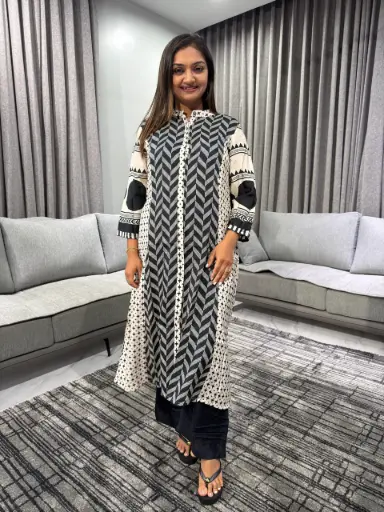 Monochrome Chevron Muslin Kurta Set