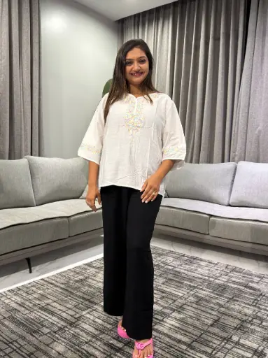 [2481] Classic White Embroidered Soft Linen Top