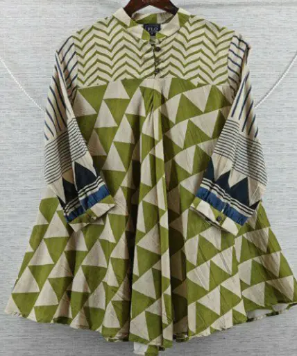 [2693] Olive Green & Cream Geometric Triangle Print Pure Muslin Tunic