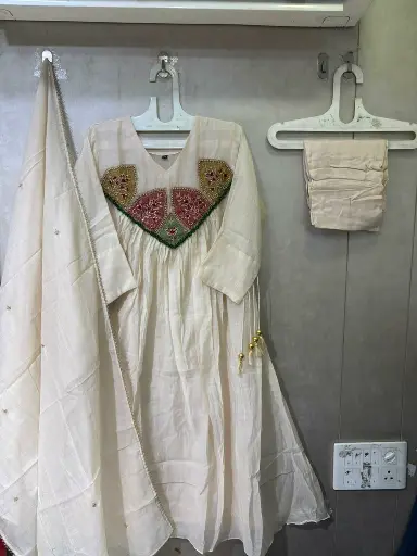 [2747] Off-White Hand-Worked Patch Yoke Banarasi Mull Chanderi Anarkali Set