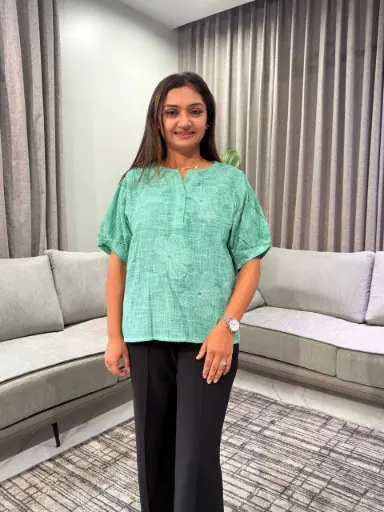 [2822] Emerald Green Floral Threadwork Free Size Linen Top
