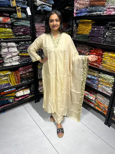 [310XL] Off White Mal Cotton Embroidered 3 Piece Kurta Set(XL)